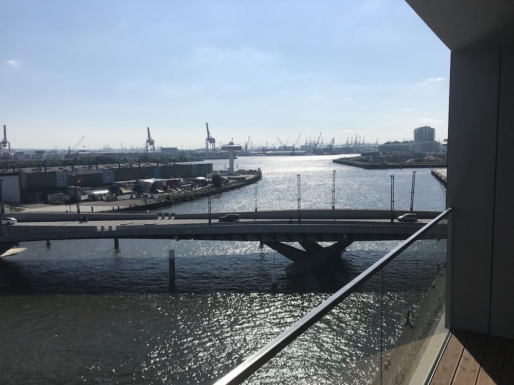 Jufa Hotel Hamburg Hafencity Екстериор снимка